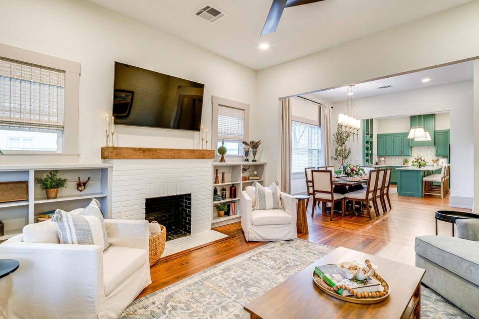1/2 Mi to Downtown Shops: Brenham Home w/ Fire Pit House in Brenham