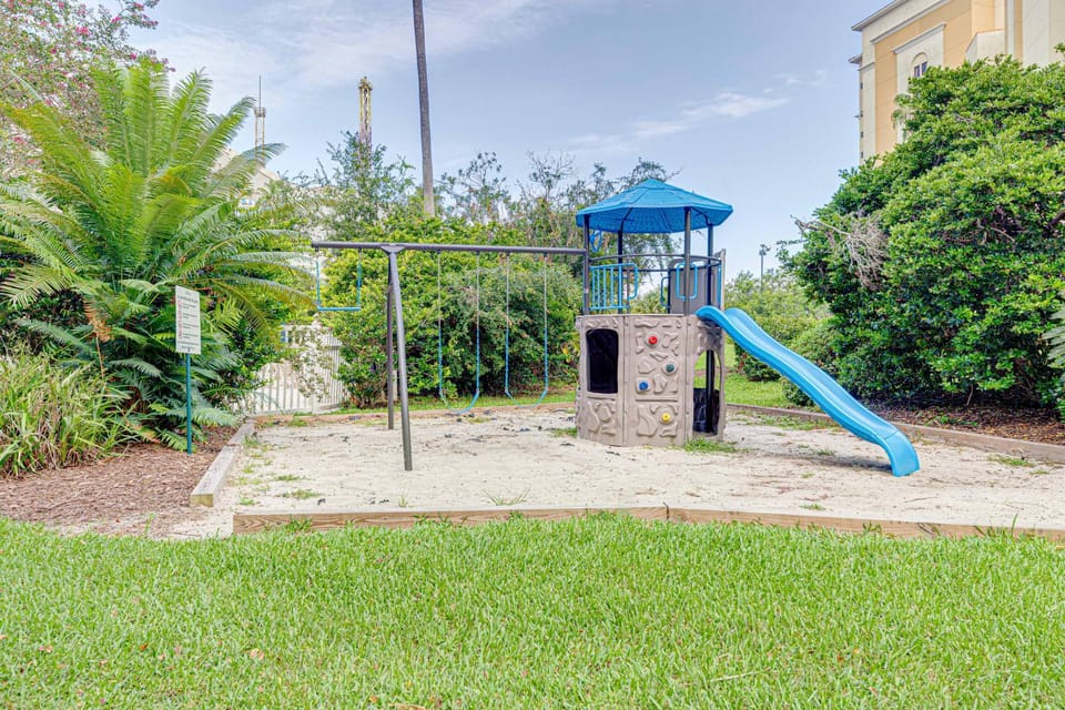 Cozy Lakeview Getaway Near Universal Studios 2602 Apartment in Orlando