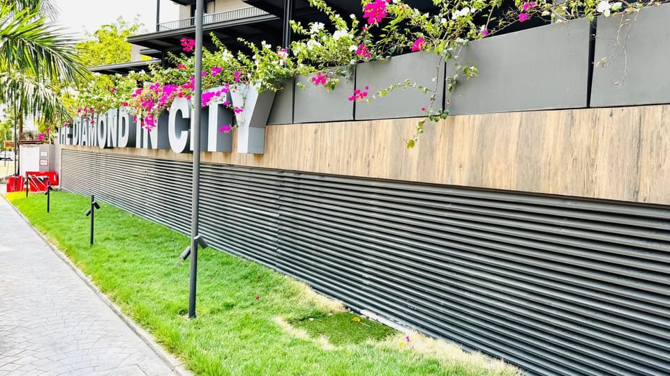 Property building, Garden, Garden view