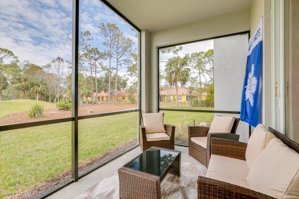 Ibis Landing Golf Club On-Site: Condo w/ Porch! House in Lehigh Acres