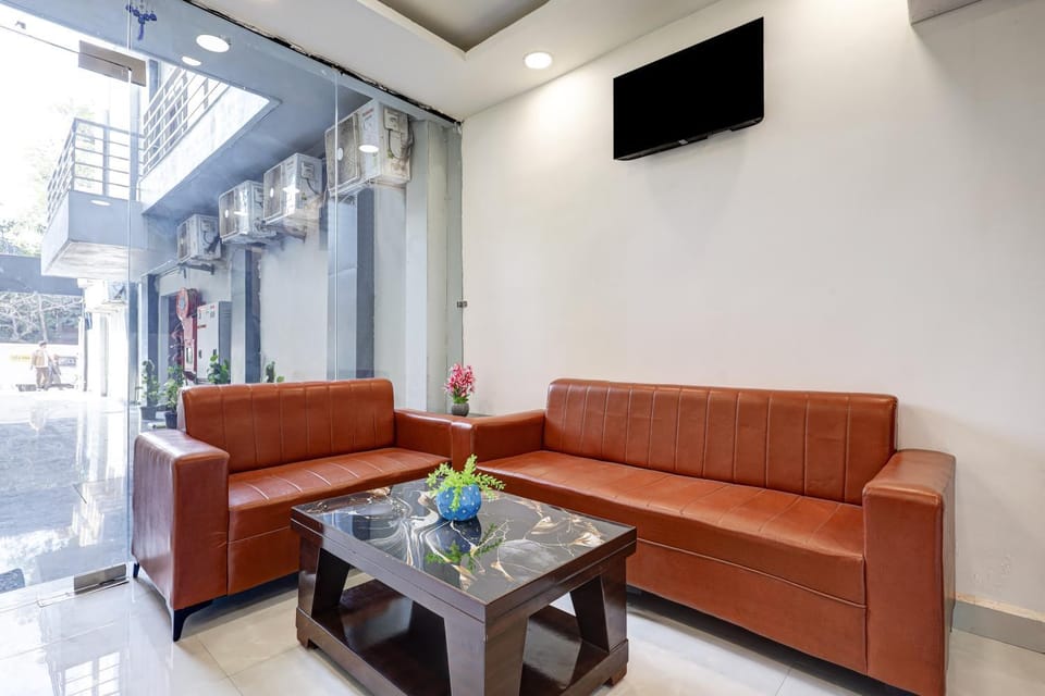 Lobby or reception, Seating area