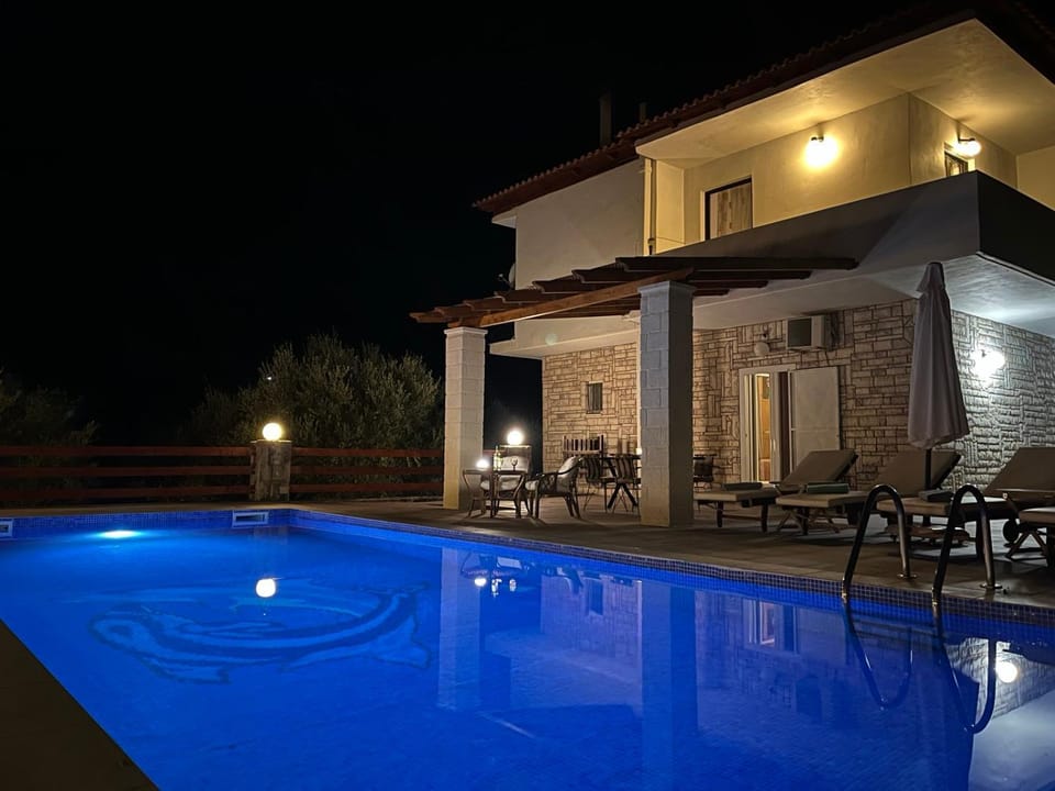 Villa Domenico House in Crete