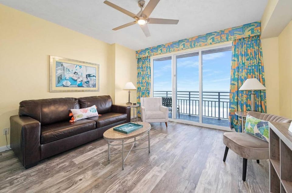 Wyndham Ocean Walk, Ocean Front 6th Floor Apartment in Florida