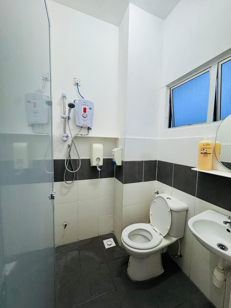 AYAAN HOMESTAY HILL VIEW INN 2 FREE Wifi and Netflix Apartment in Tanah Rata