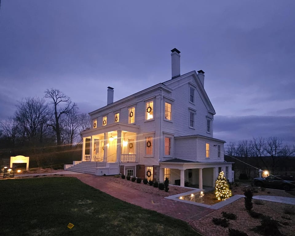 Property building, Night, Landmark view