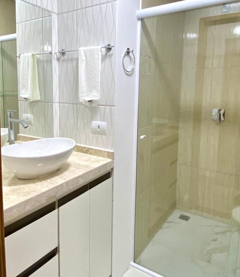 Bathroom, towels