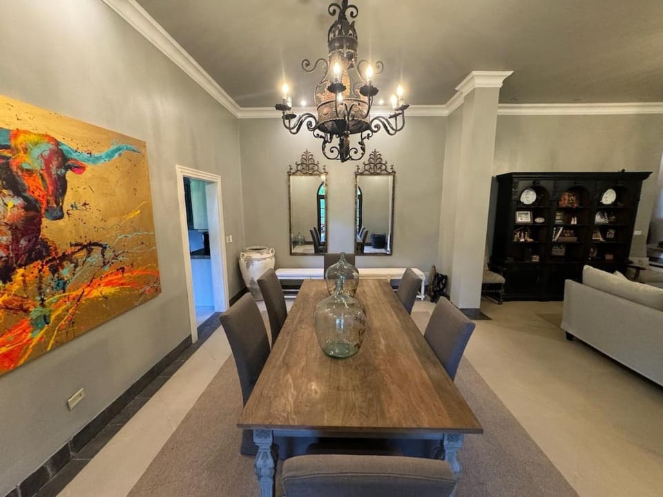 Boquete Luxury - Walk to Town Villa in Boquete