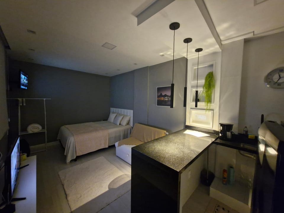 Bed, TV and multimedia, Kitchen or kitchenette, Seating area