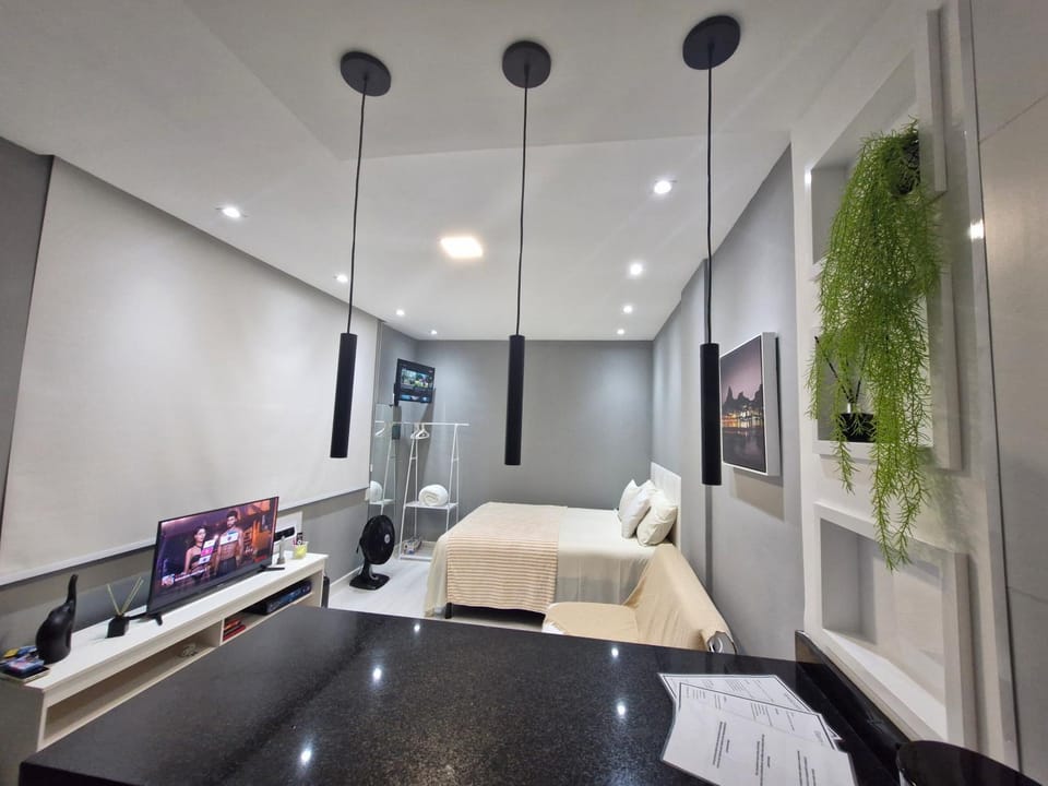 Bed, TV and multimedia, Living room, Photo of the whole room