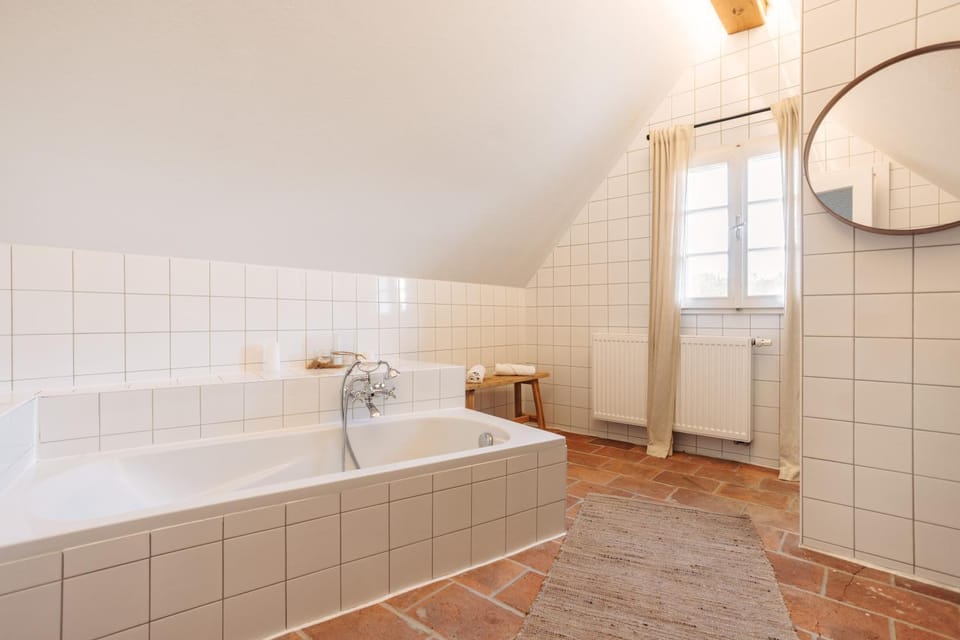 Bathroom, Bath