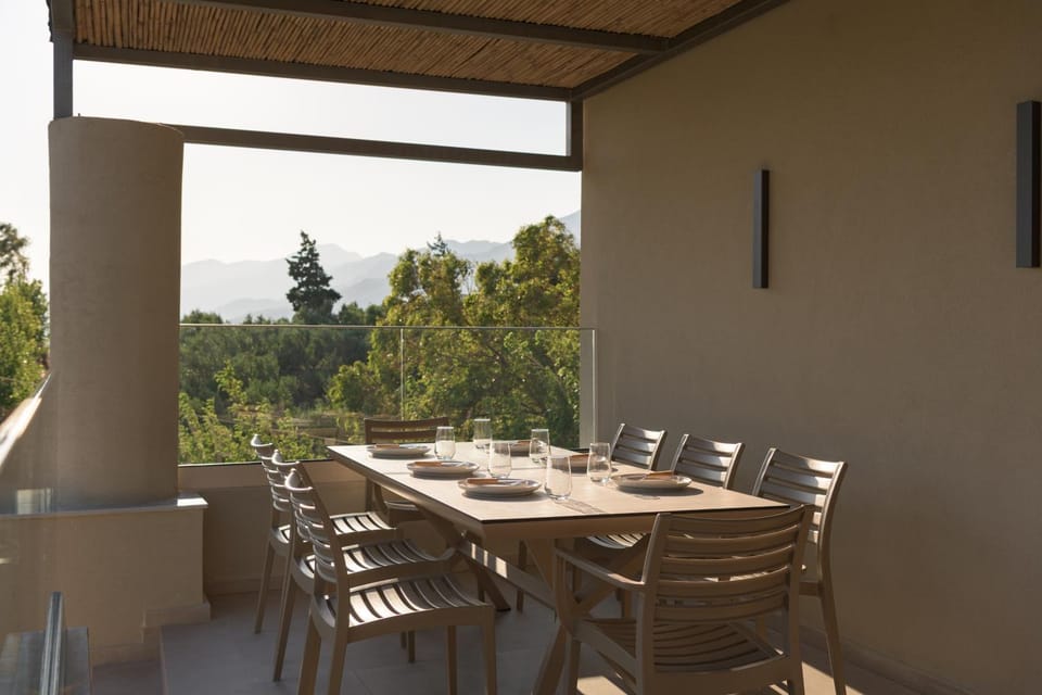 Day, View (from property/room), Balcony/Terrace, Seating area, Dining area