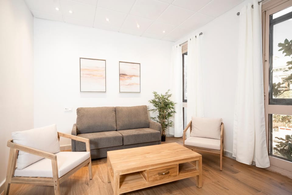 EnjoyGranada PLAZA DEL CARMEN 1A Apartment in Granada