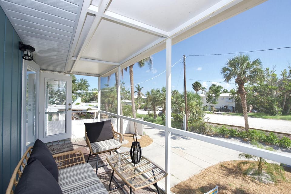 Beach Bungalow 2 by Sun Palace Vacations House in Estero Island