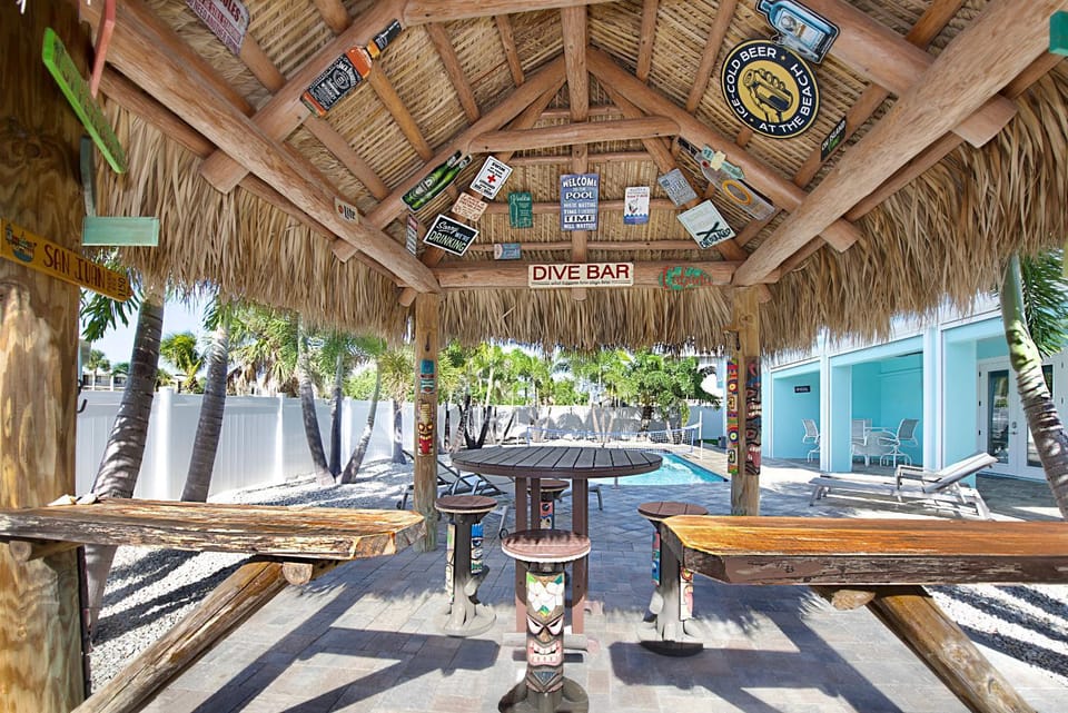 Crains Perch by Sun Palace Vacations House in Estero Island