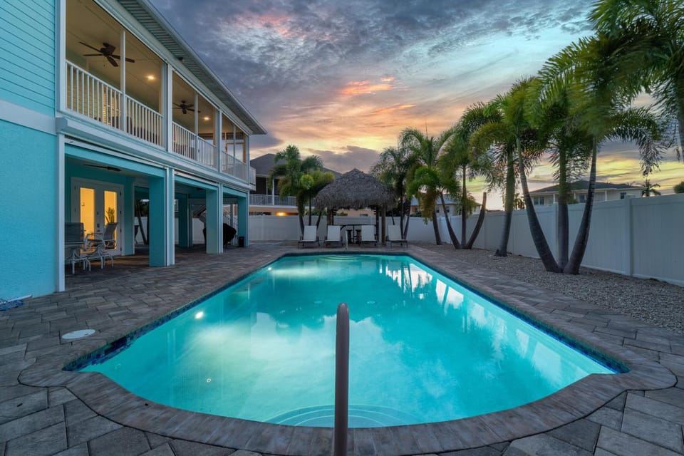 Crains Perch by Sun Palace Vacations House in Estero Island