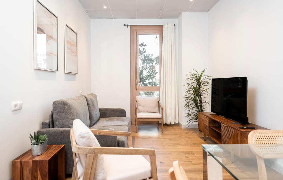EnjoyGranada PLAZA DEL CARMEN 1B Apartment in Granada