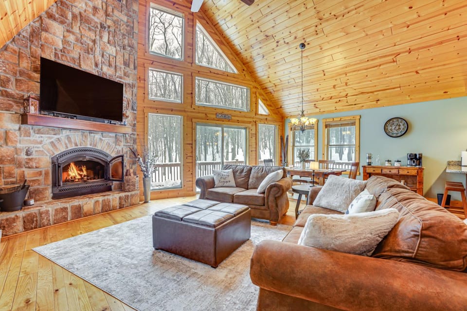 Hike, Ski & Raft: Terra Alta Cabin w/ Large Deck Cabin in Garrett County