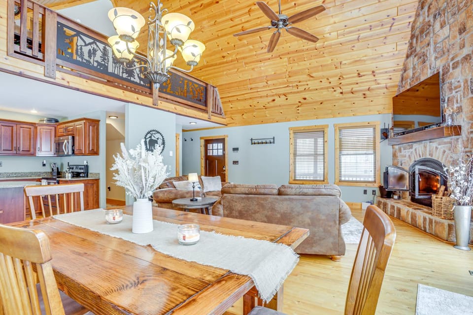 Hike, Ski & Raft: Terra Alta Cabin w/ Large Deck Cabin in Garrett County
