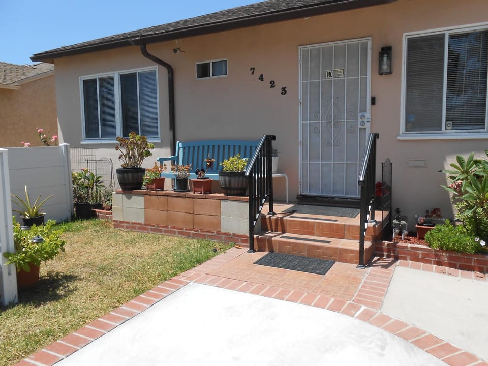 Property building, Balcony/Terrace