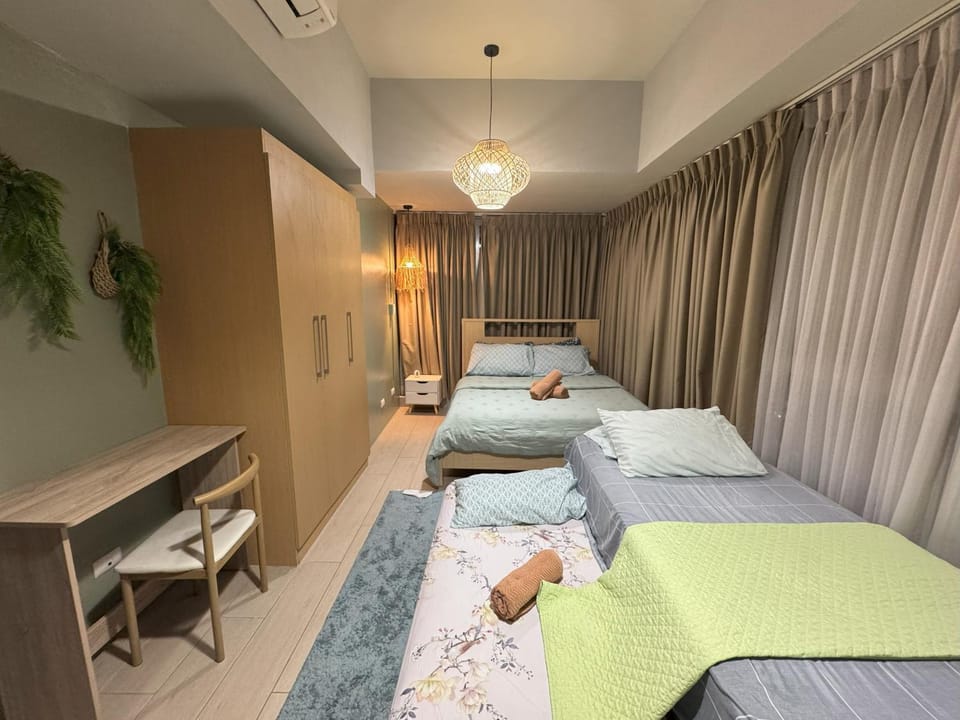Bed, Photo of the whole room, Bedroom, air conditioner
