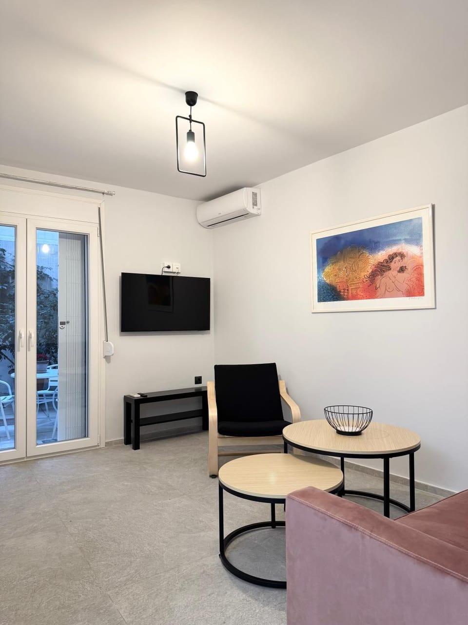 Cozy Apartment with Acropolis View Rooftop Access Apartment in Plaka