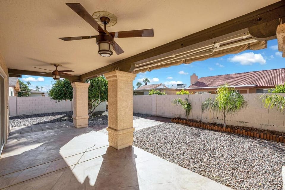 ResortLiving Golf Pool Gym Peace 2Bed 2Bath Oasis House in Sun Lakes