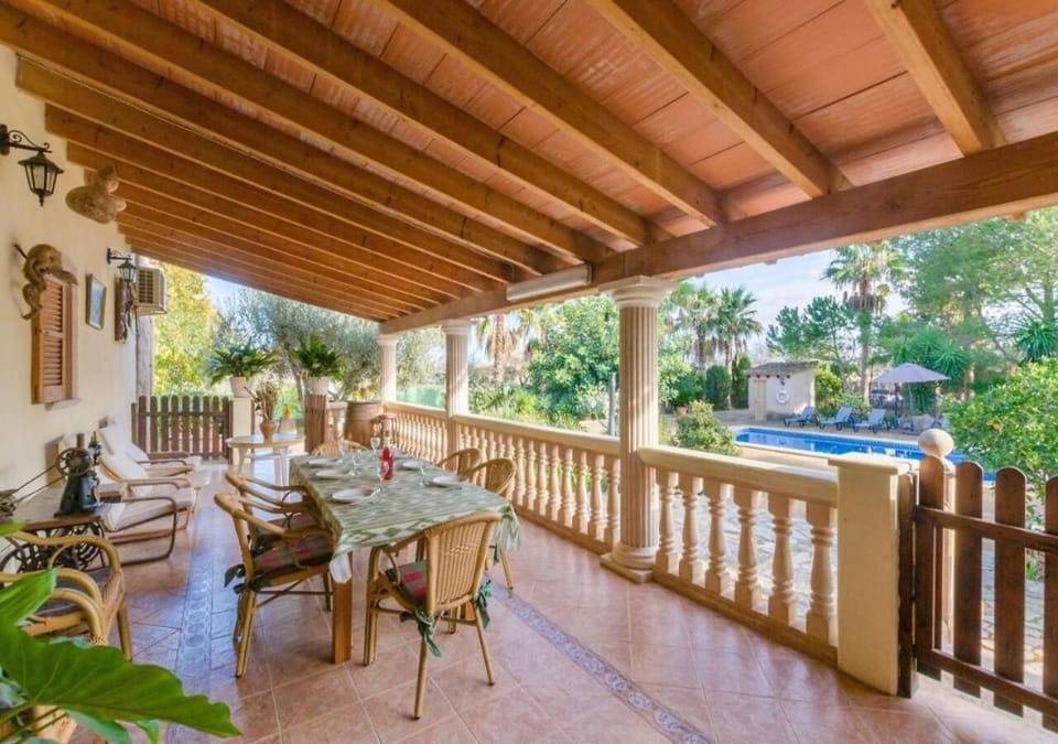 Balcony/Terrace, Dining area, Garden view, Pool view