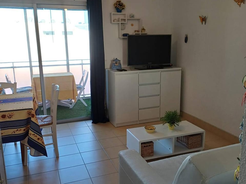 Studio à 50m des Thermes avec WIFI et loggia - FR-1-571-65 Apartment in Balaruc-les-Bains
