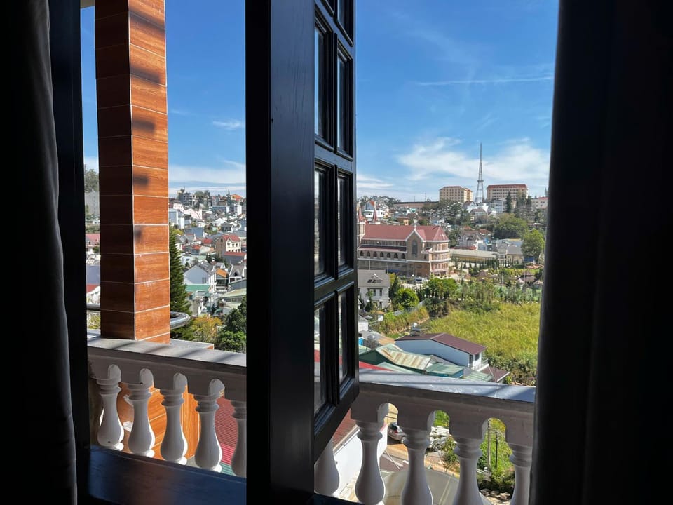 Day, View (from property/room), Balcony/Terrace, City view