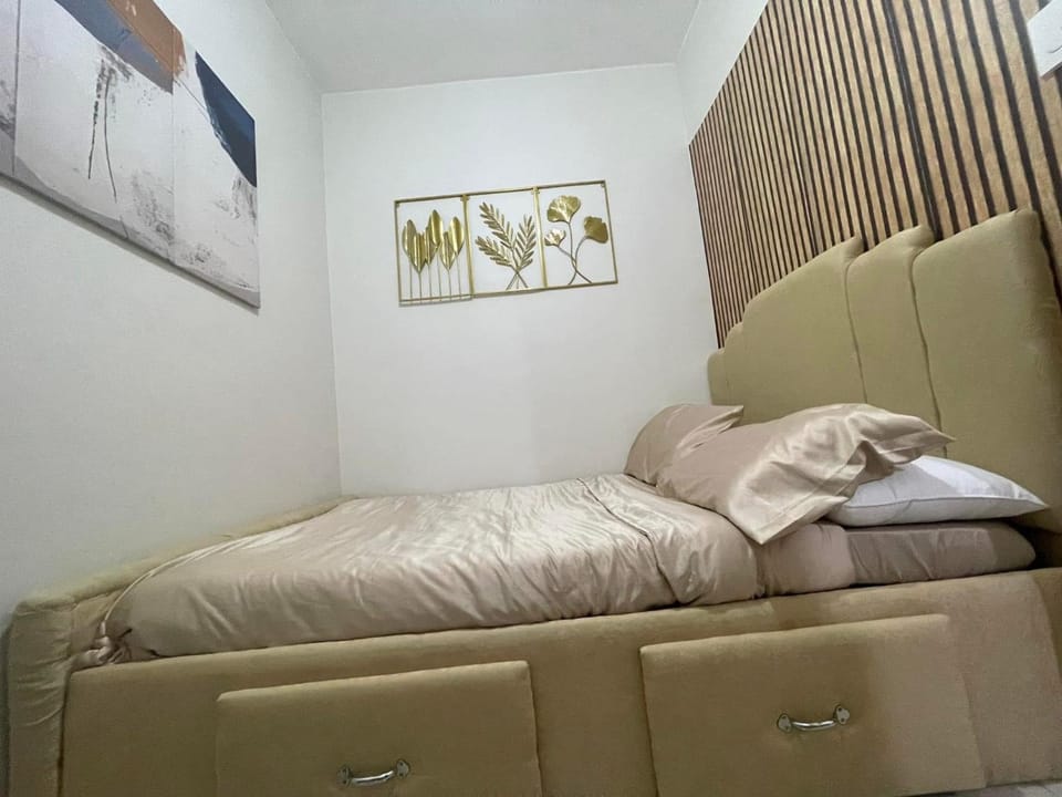 Filed Residences Hotel Apartment Hotel in Las Pinas