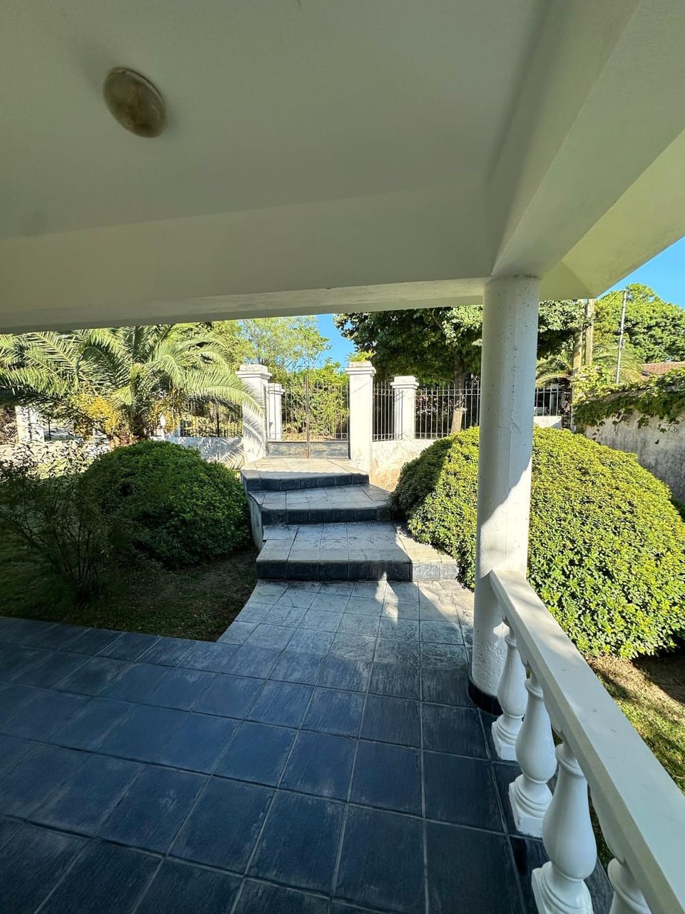 Facade/entrance, Day, Garden, View (from property/room), Garden view