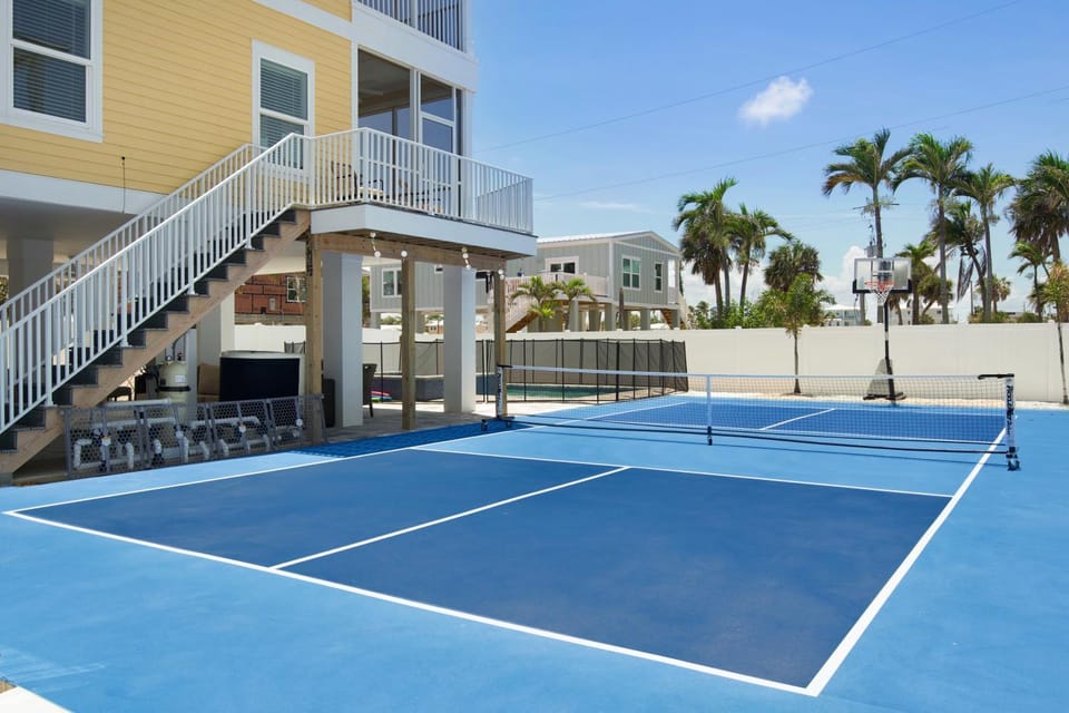 Dink or Swim by Sun Palace Vacations House in Estero Island