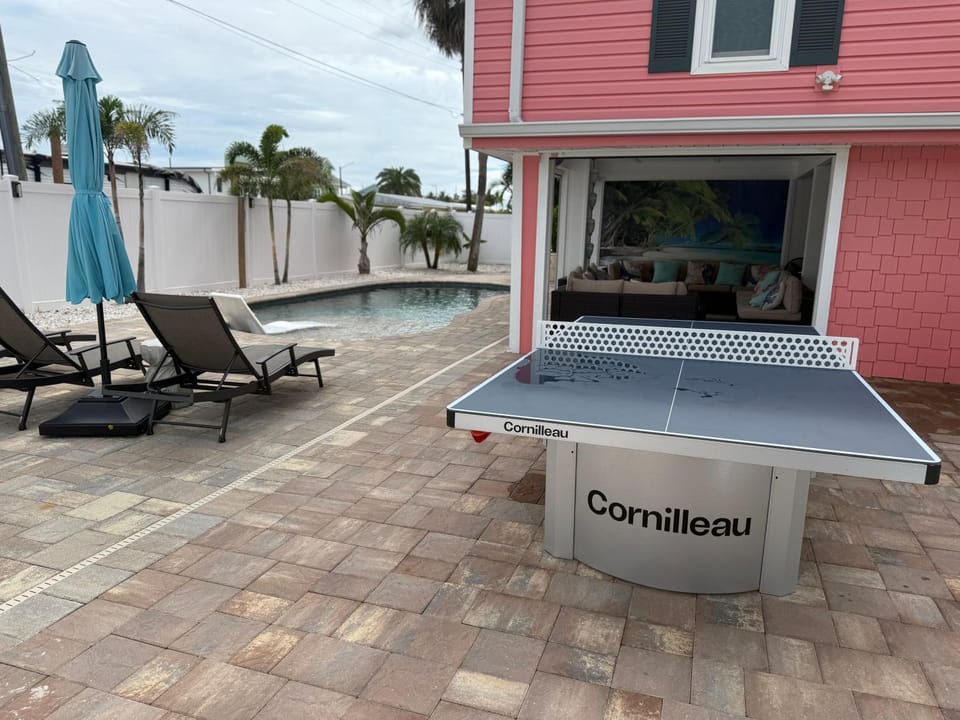 Coral Cove by Sun Palace Vacations House in Estero Island