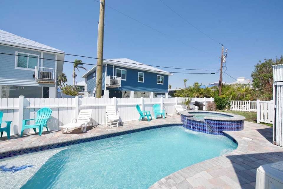 Mermaid Tales ALL by Sun Palace Vacations House in Estero Island