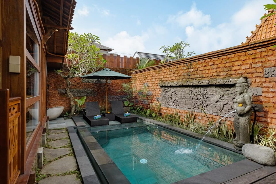 Pool view, Swimming pool
