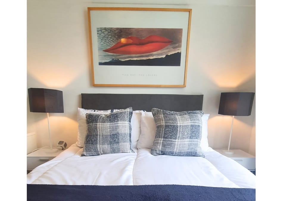 Bed, Decorative detail