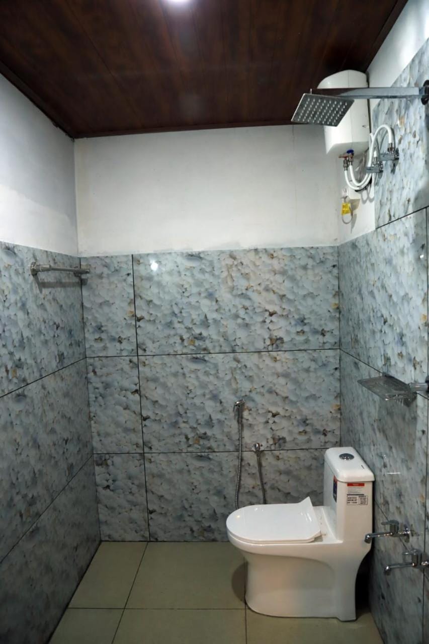 Toilet, Bathroom