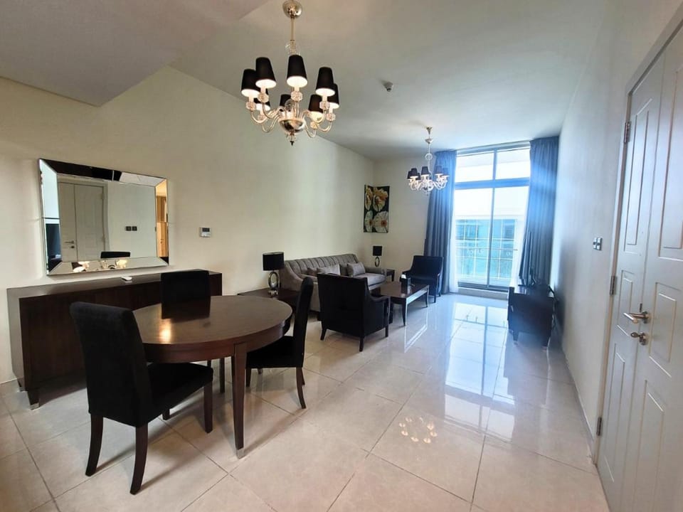 Blue Ocean Holiday Homes - Polo Residence C1 Apartment in Dubai
