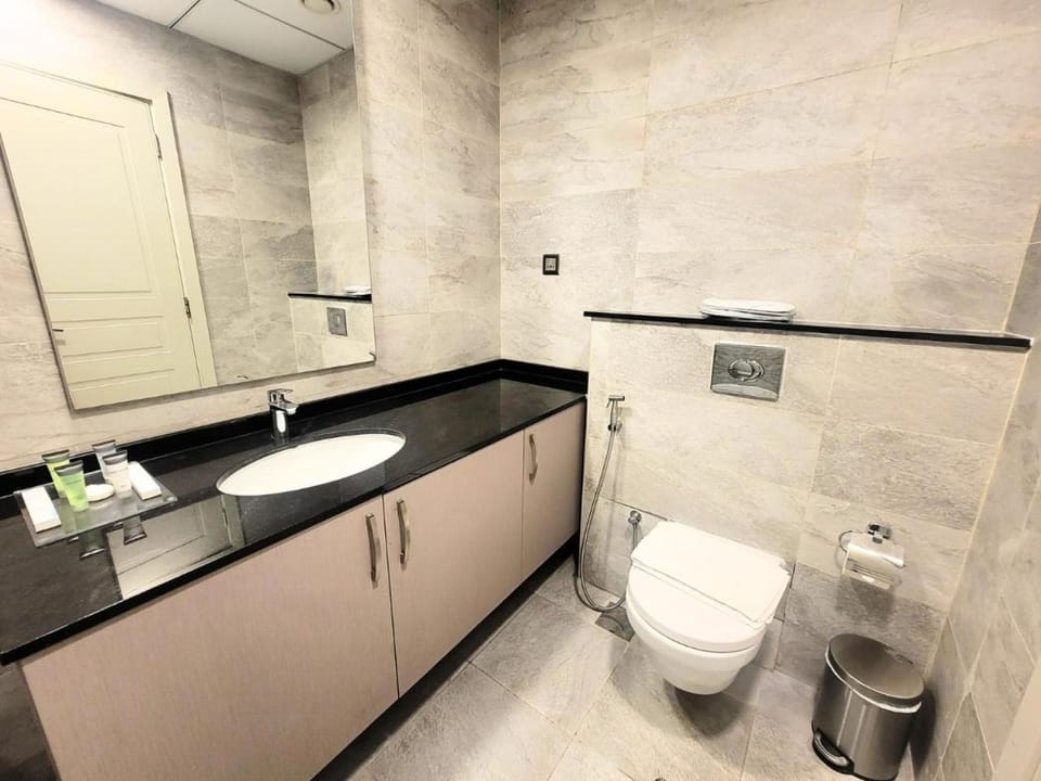 Blue Ocean Holiday Homes - Polo Residence C1 Apartment in Dubai