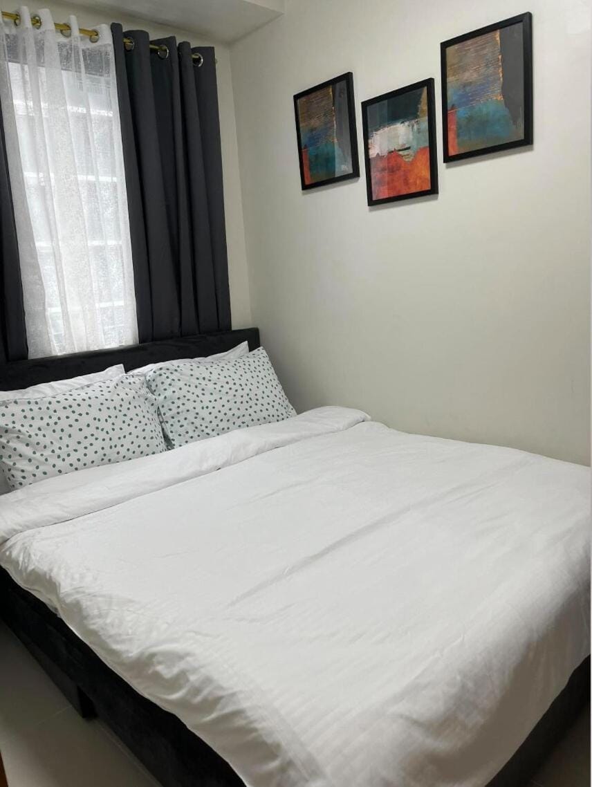 Luxurious Condo Near SM MOA Apartment in Pasay