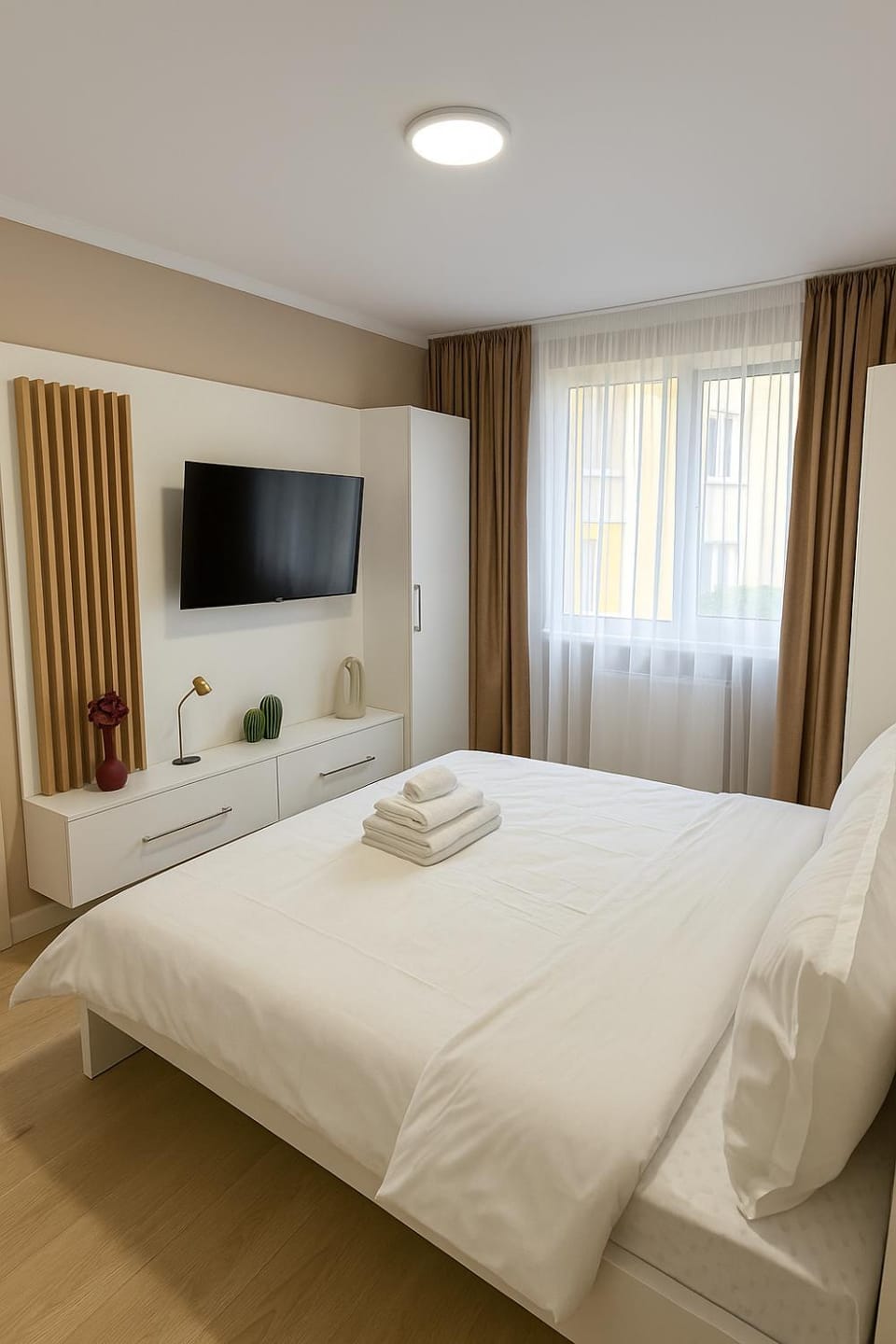 TV and multimedia, Bedroom, towels