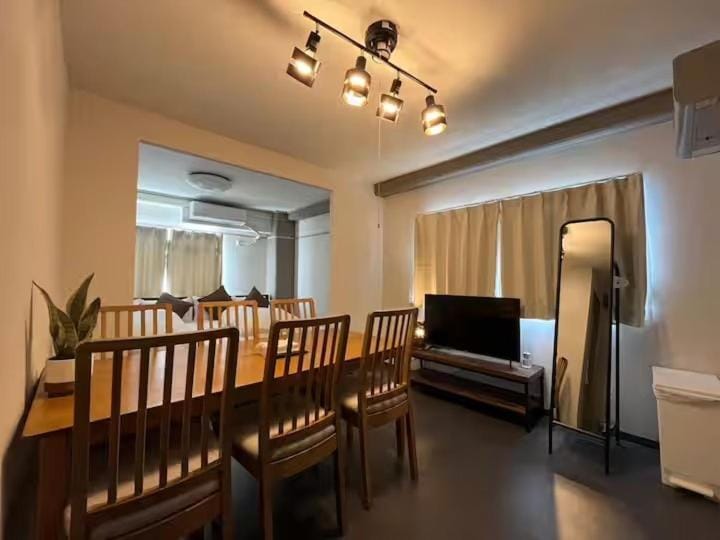Mutsumi Umedakita 706 むつみ庵梅田北 706 Apartment in Osaka