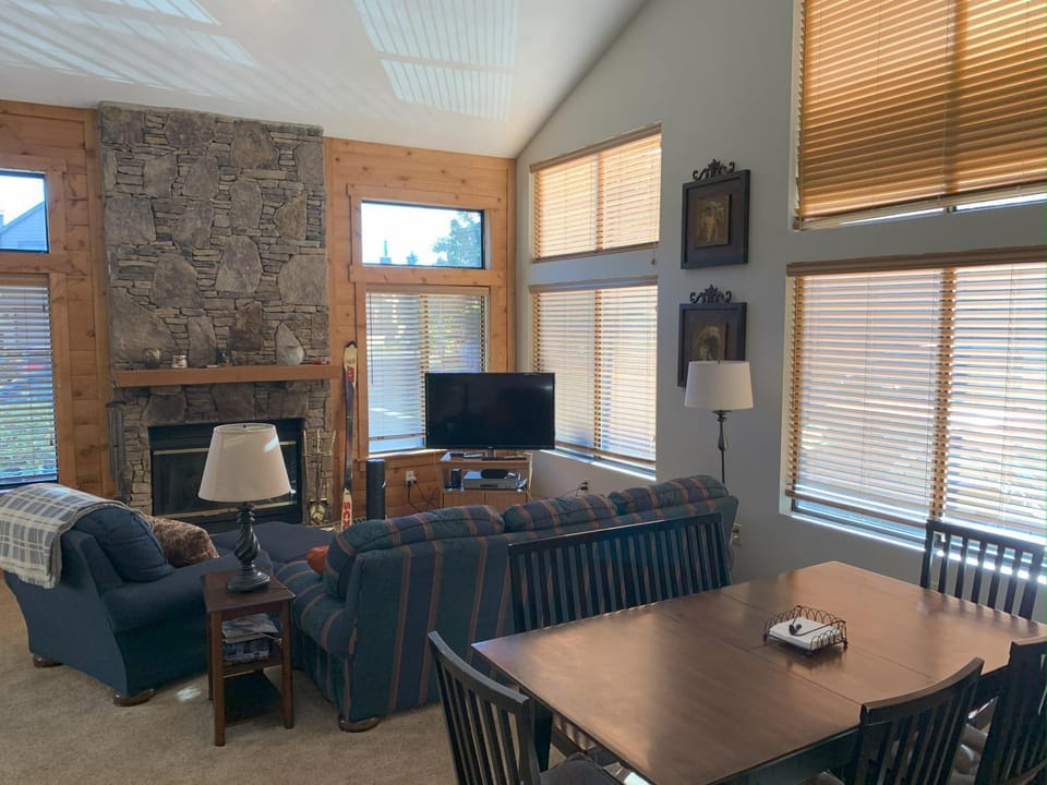 Seven Springs Sunridge 3 Bedrooms Deluxe Condo Apartment in Pennsylvania