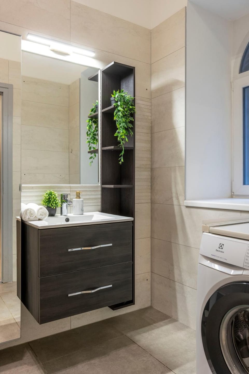 Central Superior Apt -Modern 3BR Apartment in Budapest