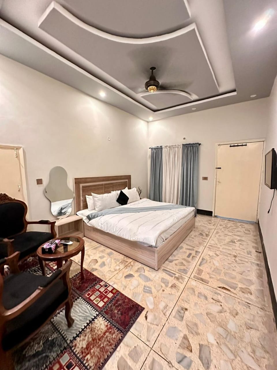Comfort lodge Guest House Hotel in Karachi