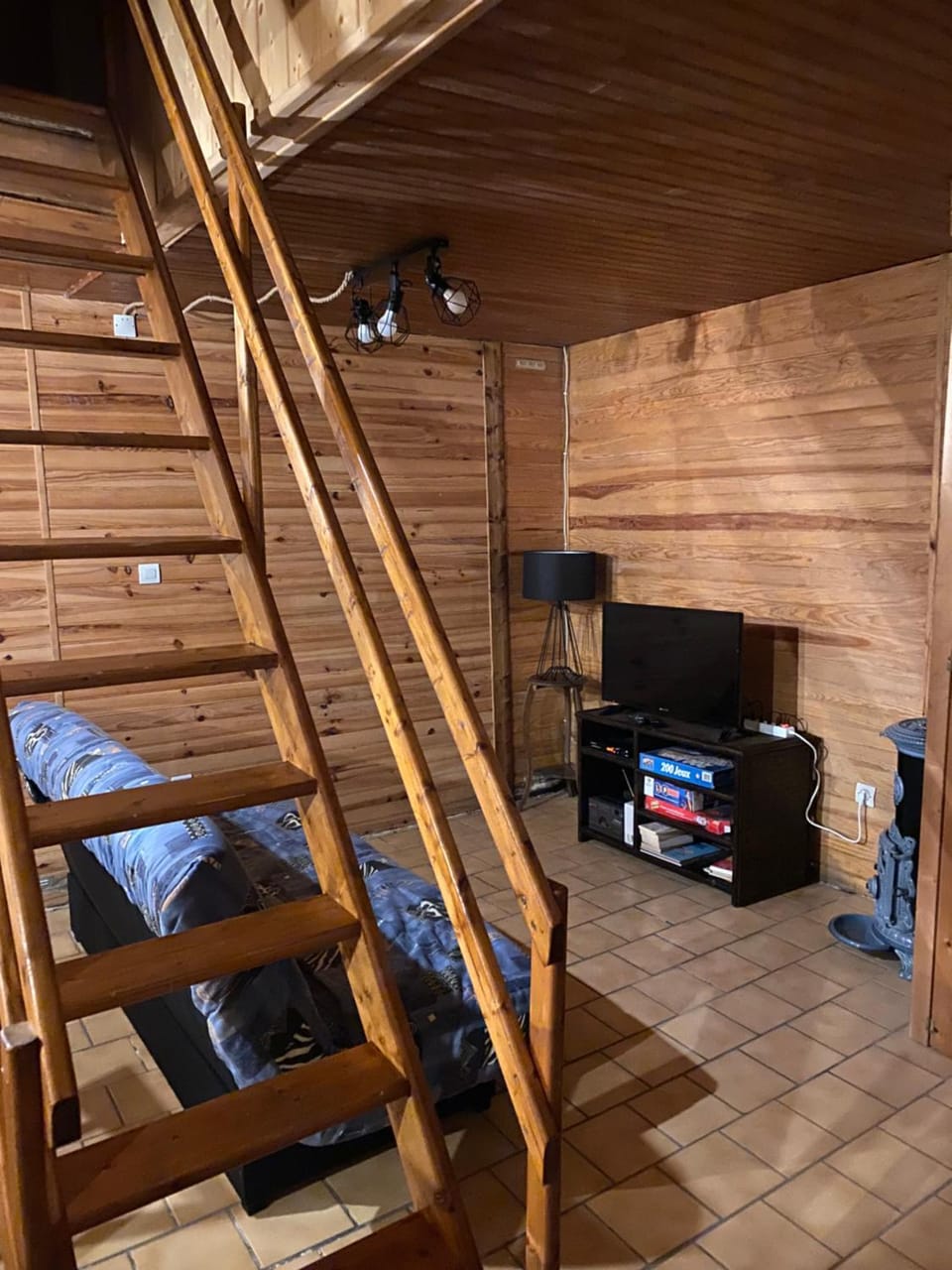 Communal lounge/ TV room