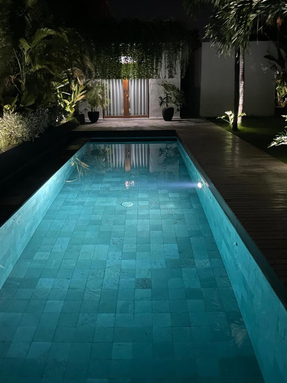 Top Villa Ilo, best area near canggu 250 m2 on 750 m2 land Villa in North Kuta