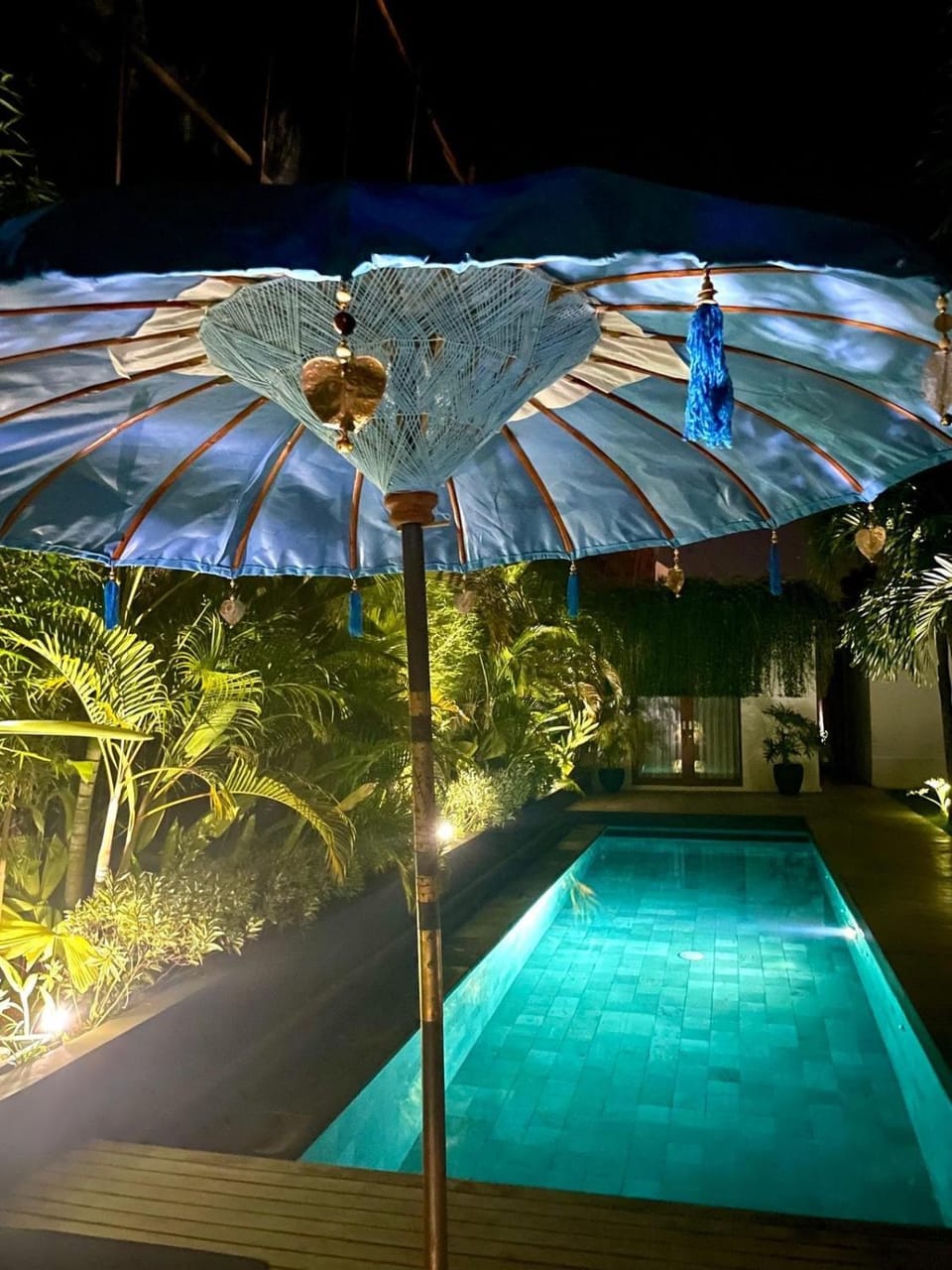 Top Villa Ilo, best area near canggu 250 m2 on 750 m2 land Villa in North Kuta
