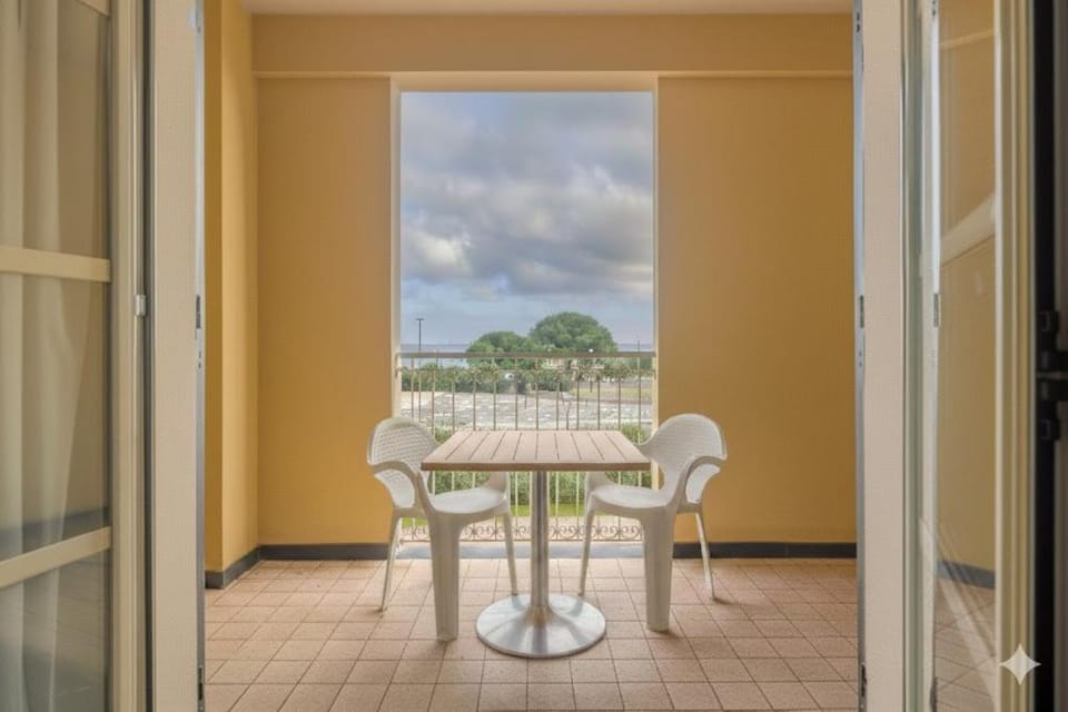 Patio, Balcony/Terrace