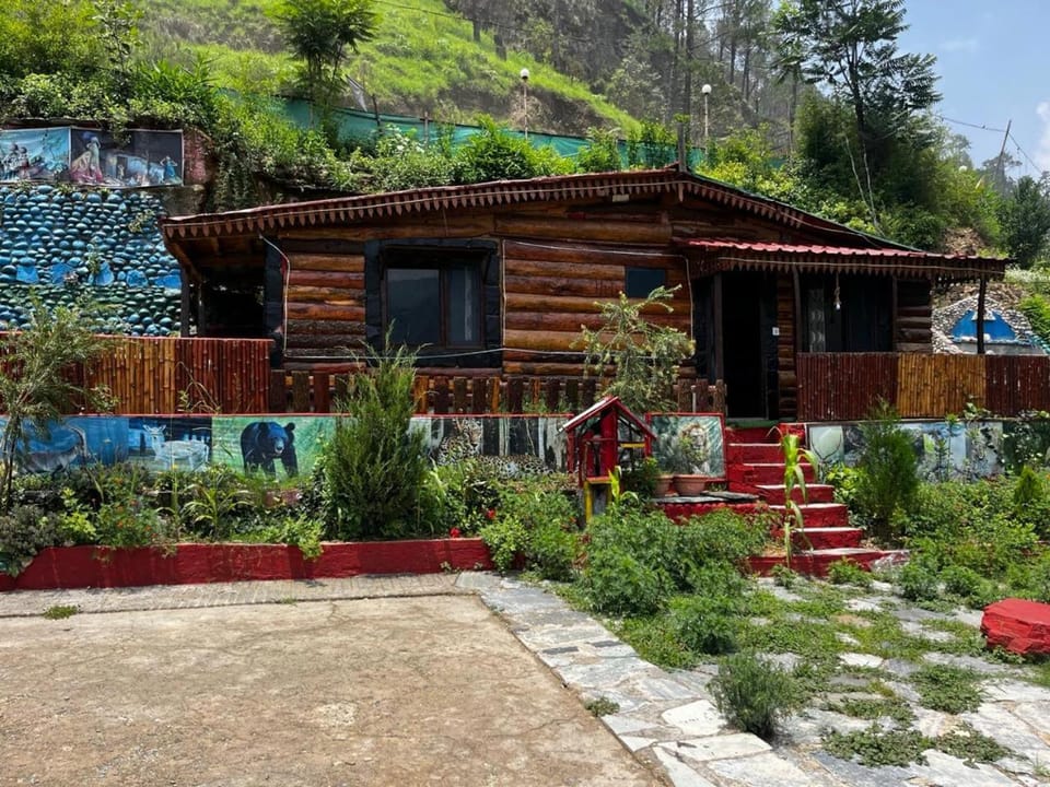 Tara Anchal Nature Huts Campground/ 
RV Resort in Shimla